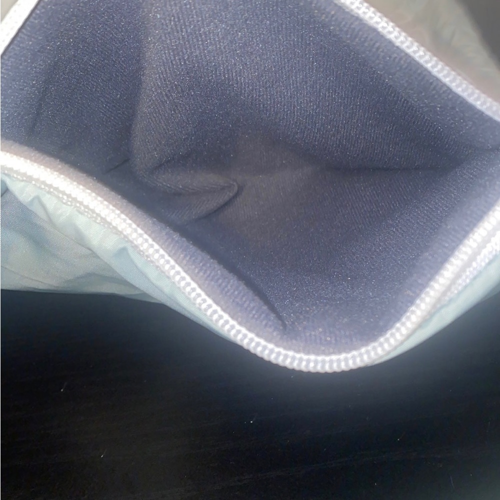 Adidas drawstring bag - Picture 3 of 6